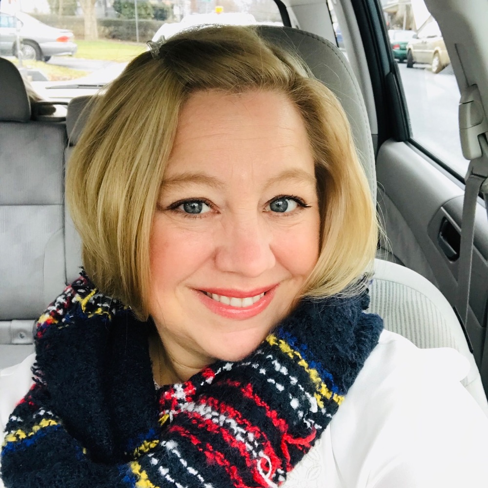 Meet your Posher, Andrea